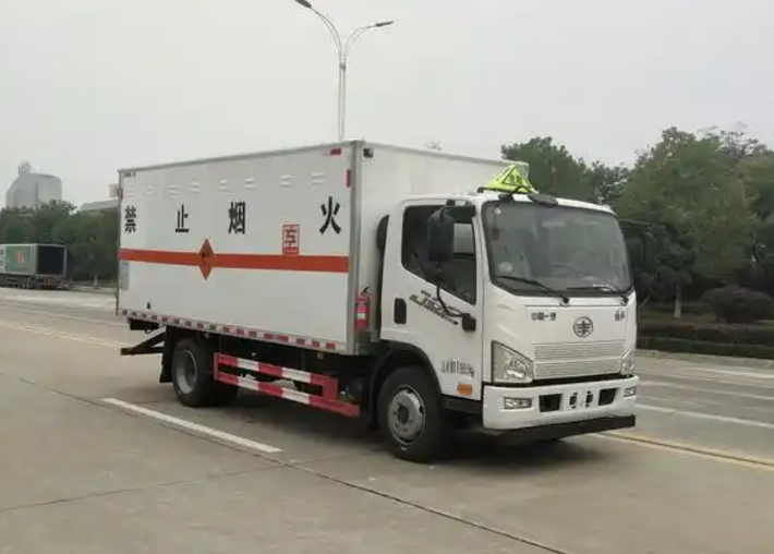 东乡爆破器材运输车可以上高速吗？
